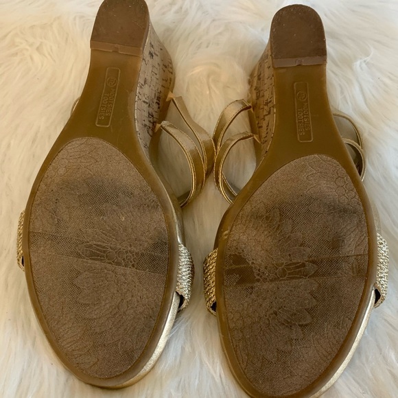 Mootsies Tootsies Gold Sandals Criss-Cross Slide - Picture 9 of 9
